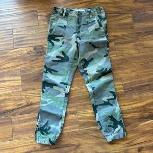 Perfect condition worn once. Kancan joggers